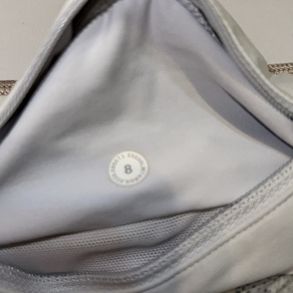 Lululemon Grey Pattern Speed Up Short 2.5” - Picture 3 of 3